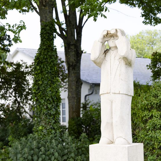 Insel-Wilhelmstein-Kunst-Skulptur-Hafenmeister