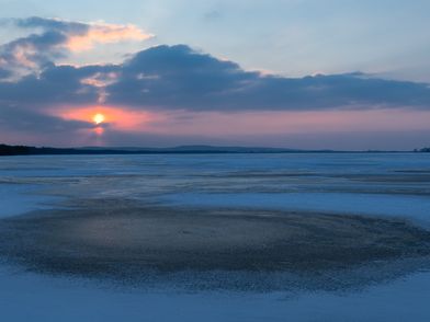 winter-eis-gefroren-abenddaemmerung
